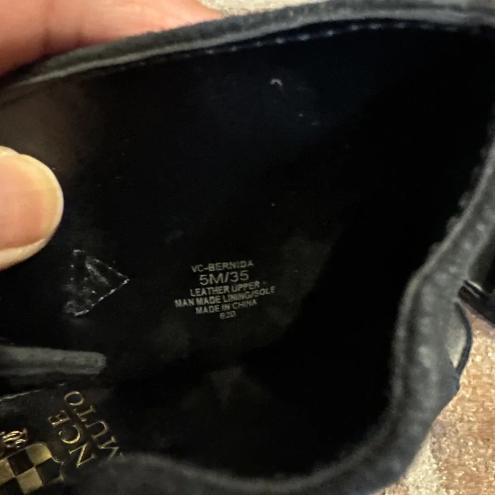 Vince Camuto vince camuto